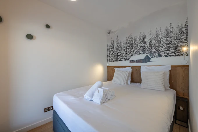 Chambre d'hôtel — aménagement complet — Modernal Alpes